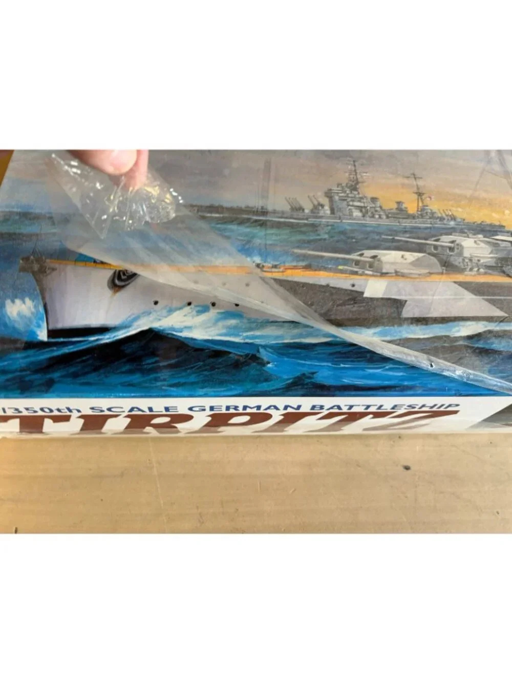Academy 14111 Tirpitz German Battleship 1:350 Model Kit Brand New Sealed WWII